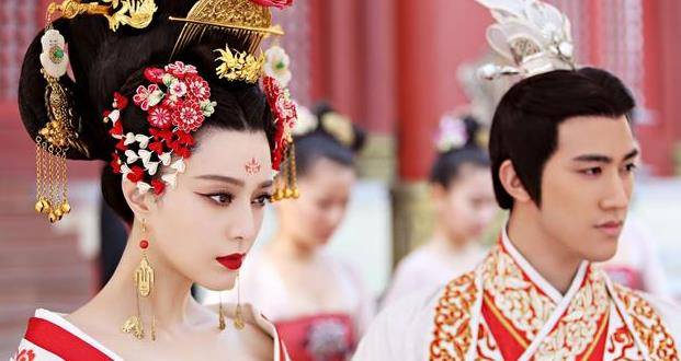 武则天为何最后又让儿子继承皇位？不是她傻，而是发现了一个秘密