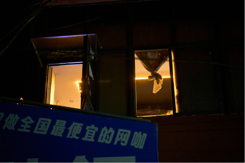 日均25元生活成本 中年男人扎堆住进网吧