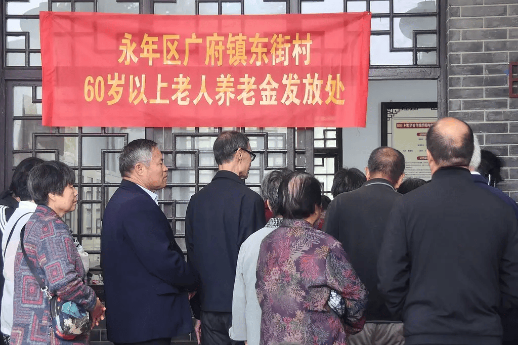 吉林花3亿抢老人，抢人大战换对象了？