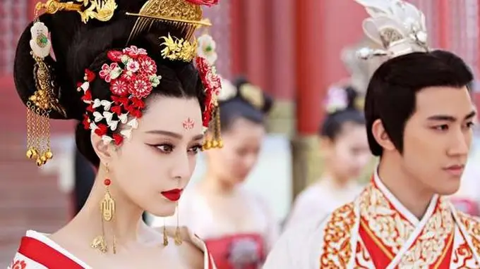 武则天为何最后又让儿子继承皇位?不是她傻,而是发现了一个秘密