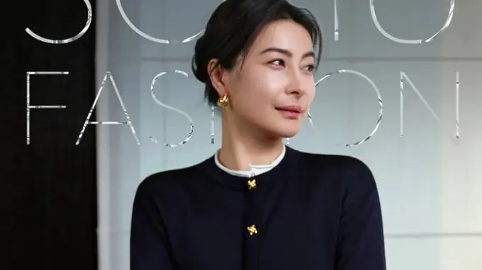 郭晶晶低调现身北京四合院，针织套装难掩阔太气质，舒淇一头短发依旧妩媚动人！