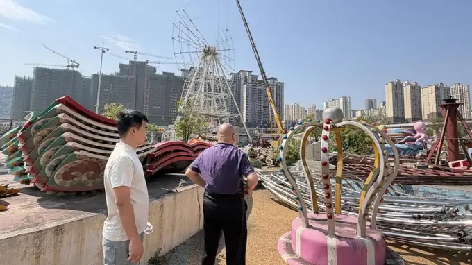 毕节一投资4000万游乐园被拆，原为招商引资项目；此前政府项目公司要求解除合同败诉，近一个月后派人进园区拆除