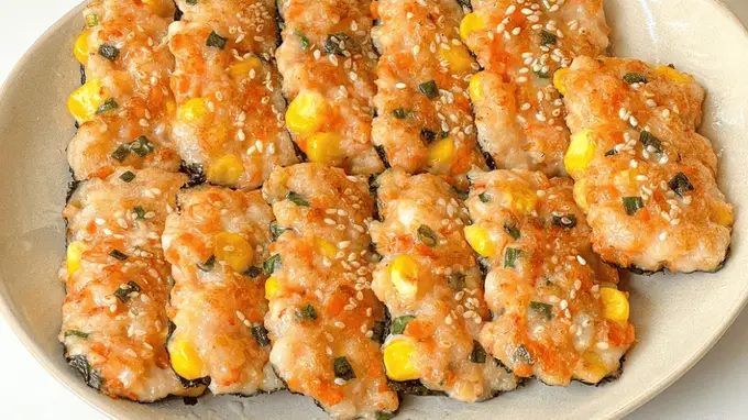 海苔鲜虾饼:一口咬下,满嘴都是大海的鲜甜与家的温度