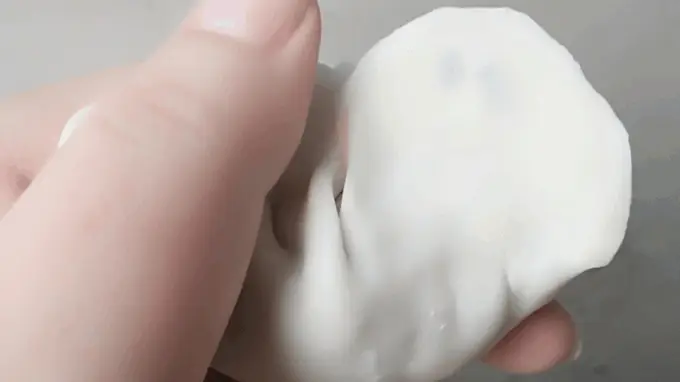 包饺子不露馅“手势”示范分解图，调韭菜鸡蛋馅饺子馅的做法！包韭菜鸡蛋馅饺子制作步骤！