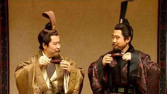 刘璋因何不听劝谏执意邀刘备入川？