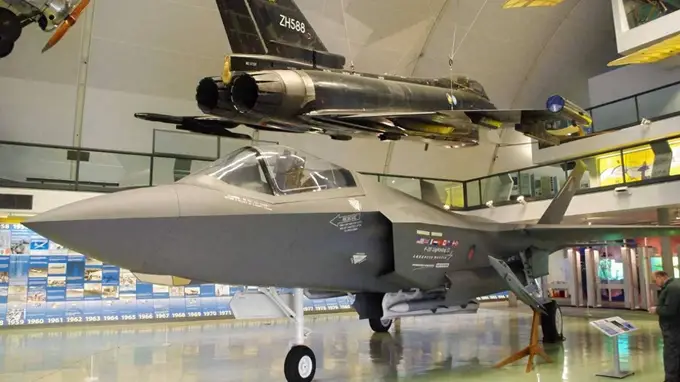 F-35战损比20:1 时薪成本差1.3万刀 欧双机混编成新趋势