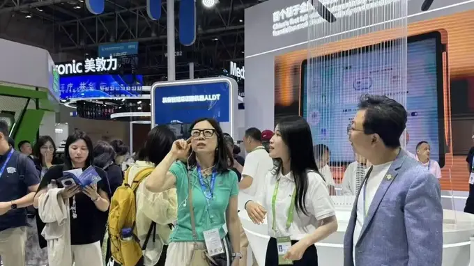 AI时代出海怎么做?清华MBA到链博会现场寻找答案