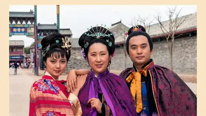 87版《红楼梦》“薛姨妈”扮演者李凤英去世，“薛蟠”“宝钗”书祭文泣拜