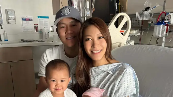 恭喜!37岁港姐周美欣二胎顺产仅用一小时,羊水突穿破喷老公一身