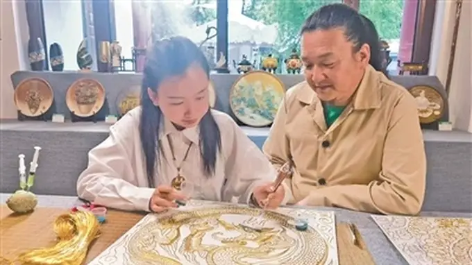 珐琅：生活中的传统美学与工匠技艺