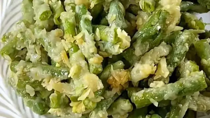 大暑时节蒸长豆角，2元一把，鲜香营养，补钾精神佳