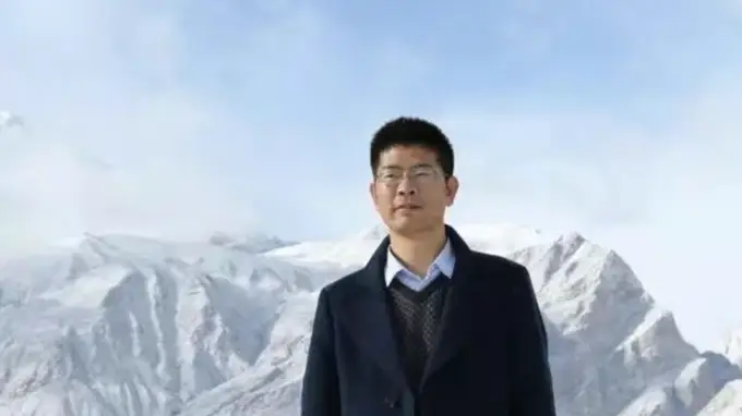 石河子大学吴新锋辞世 以生命践行非遗研究与育人担当