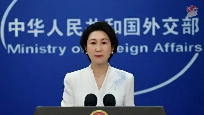 外交部明确喊话:有关方危险抵近中国海军舰艇将引发海空意外