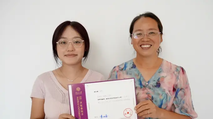 铜陵舅奶奶十年如一日抚育，抚养长大的张王储考上南开大学