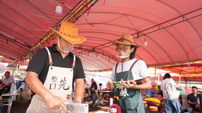 贵州长顺秋坡文化艺术节：立秋赶秋坡 云端市集与青年创业市集唱亮民族欢歌
