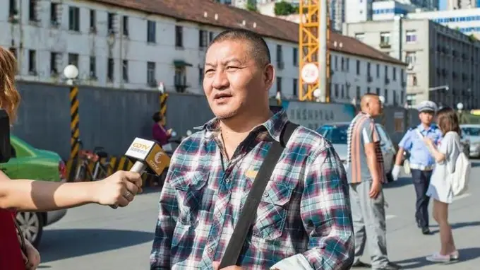 梁实高考分数出炉:妻子嫌丢人拒绝出镜,本人破防想躲家里喝闷酒