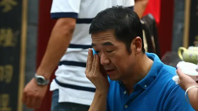 邓婕悼念“刘姥姥”沙玉华,两字“姥姥”赢回口碑