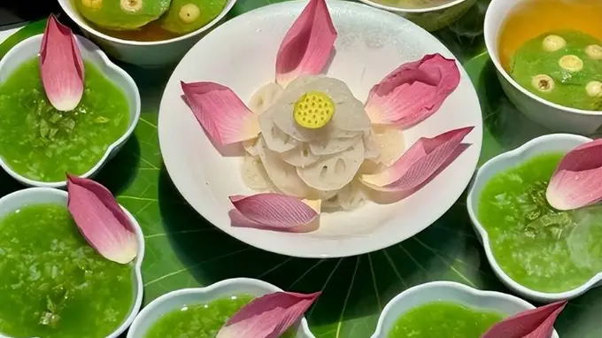泉城烟火限定:舌尖触碰荷塘诗意的夏日专属风味