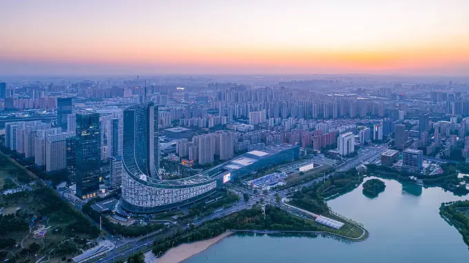 2024年上半年万亿城市增速排行 合肥6.8%居首 中部第二城之争夺白热化