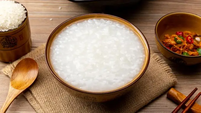 早餐不能吃“大米粥”？医生提醒：不止是大米粥，这4物也应少吃