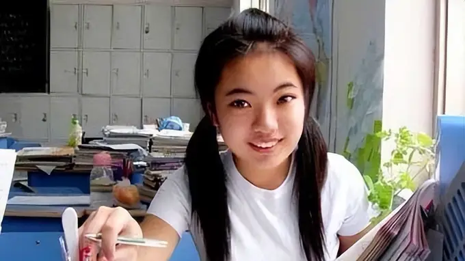 瞒不住了！天才少女蒋方舟撤销学位仅是铺垫，知情人曝更多隐情