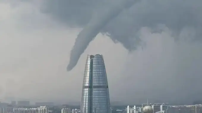 宁波上空出现未达地龙卷 当地气象台回应