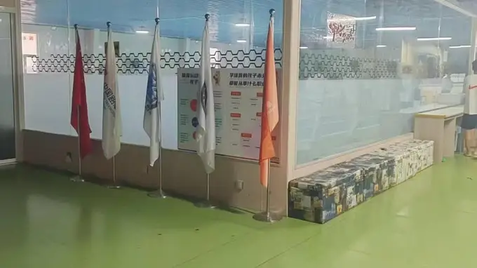 河北高碑店11岁男孩泳池排水口被吸溺亡 警方已立案