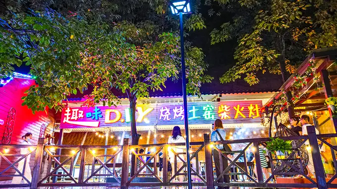 灵龙谷:短途游网红打卡地,亲子游新选择