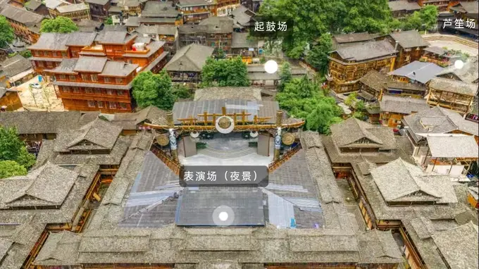 西江千户苗寨排队挤爆？游客吐槽排三小时车程仅五分钟，景区：增派人员控秩序