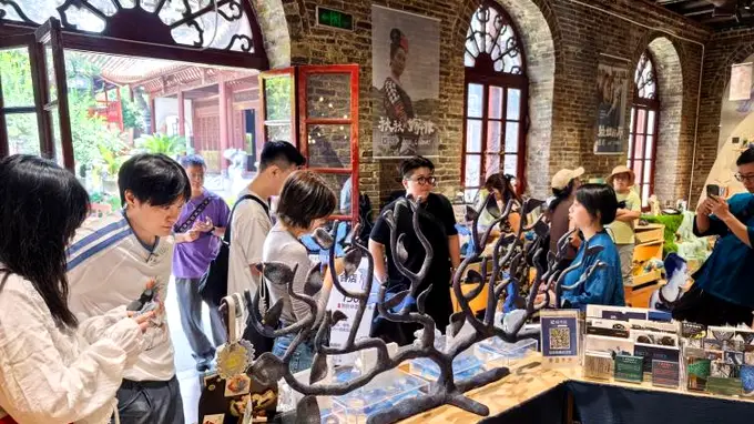 台湾达人的贵州之旅：一场避暑度假之约——穿行山地公园省，遇见山河风物与人间烟火气