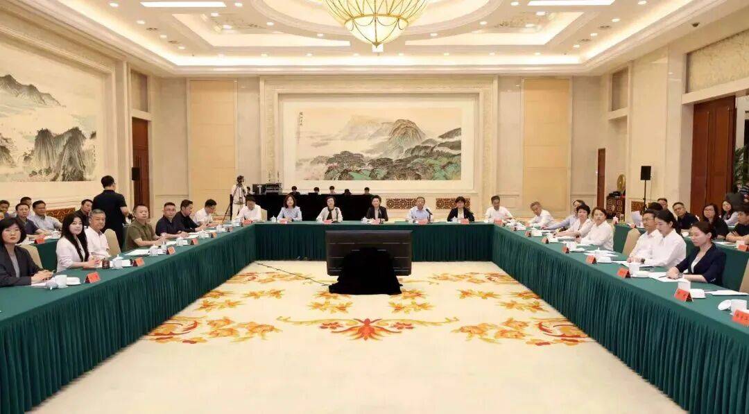 省卫生健康委召开人工智能赋能基层医疗卫生路演推进会