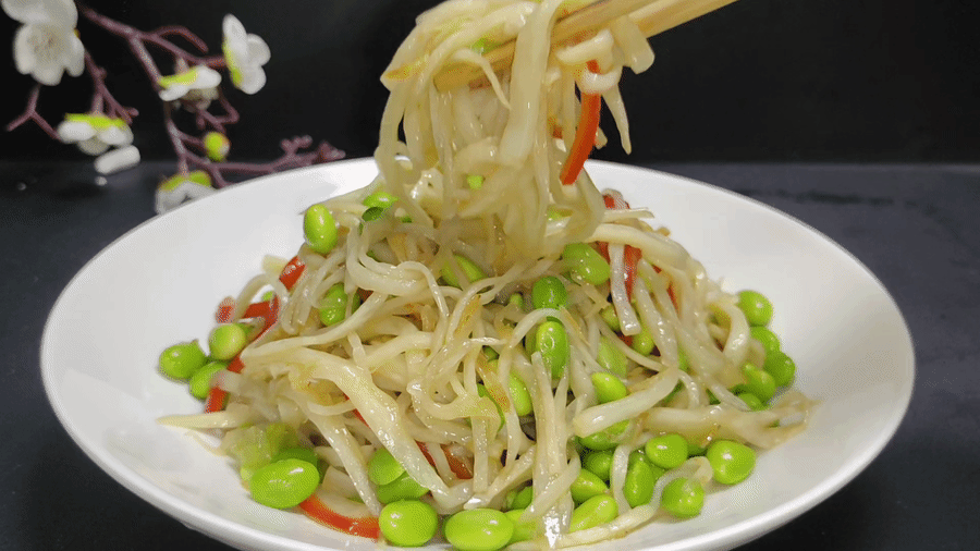 夏天最适合吃这菜，一煮一拌尽享好味，鲜香味钓足好胃口，还有脆嫩更下饭，好吃好做值得一试