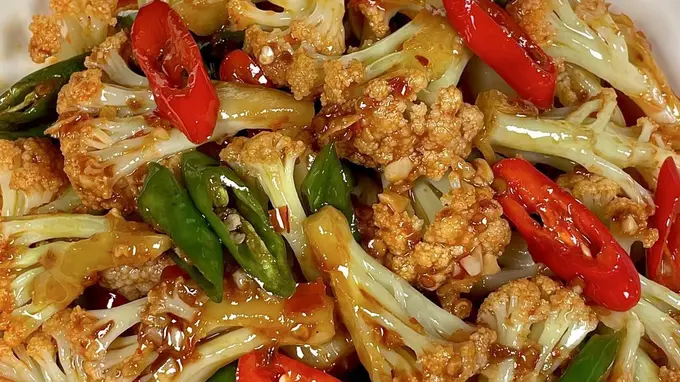 巨好吃的干锅花菜,香辣脆爽,配它我能多炫两碗饭!