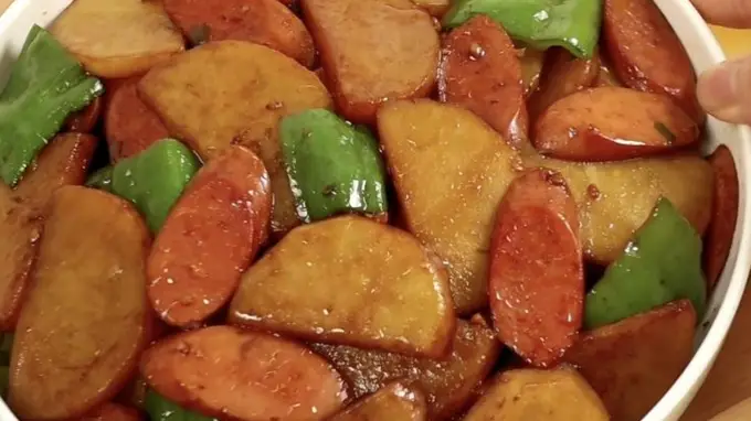 土豆火腿:烟火气里的佳肴