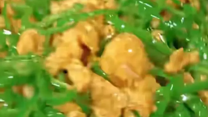 家常青椒炒鸡蛋：简单做法，鲜嫩可口