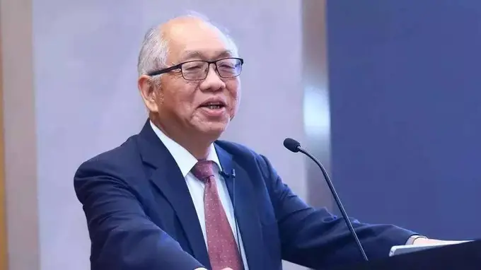丘成桐撰文贺王虹邓煜获世界华人数学家大会金奖 中国基础研究正热盼本土突破