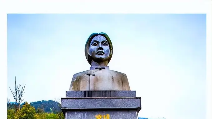 41年怀抱女儿走向刑场的刘惠馨,特务夺走孩子扔草丛,20年后弃婴成国防科技栋梁工程师