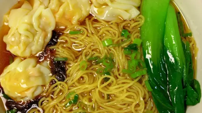 云吞面 讲究汤清面爽馅鲜 道尽岭南清淡食韵