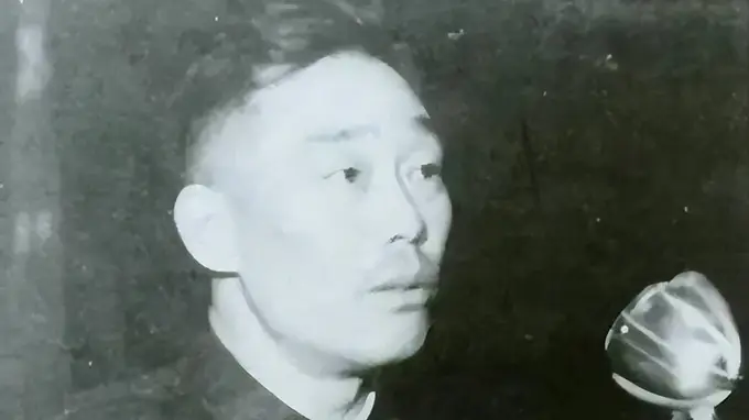 1949年上海解放前夕特务猖獗，陈毅陈赓看中那个曾判死刑的特殊人物出山镇场子