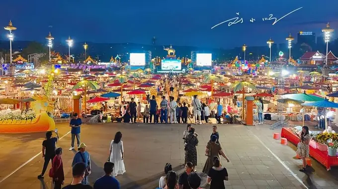 西双版纳有“亚洲最大夜市”，好多网红来拍照，却引发不少争议？