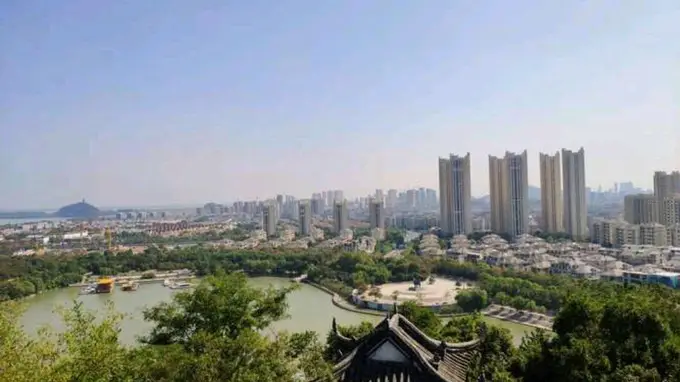 镇江南非江苏强市，但是非常适合慢慢欣赏
