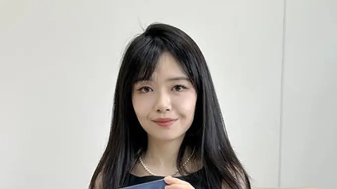 方文山倾情推荐 青年作家毛艺舟新作《在成都的云雾里》出版