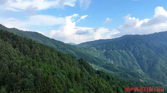 “凉资源”变“热产业”——洪江市雪峰山炼成“避暑首选地”