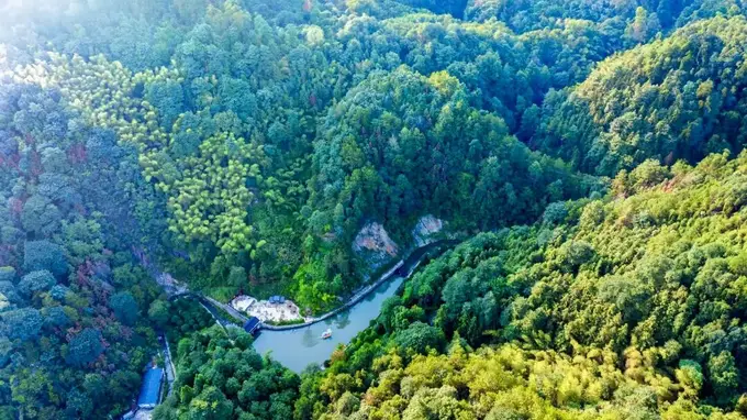 福利拉满!刘备洞峡谷“抓鸡纳福·年年有鱼”7月16日启幕!