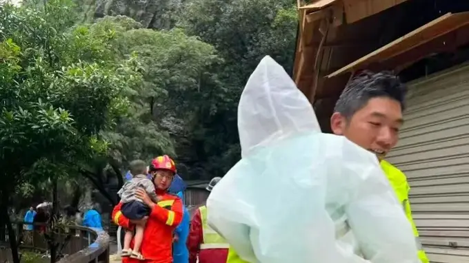 知名景区紧急关停,滞留游客已转移