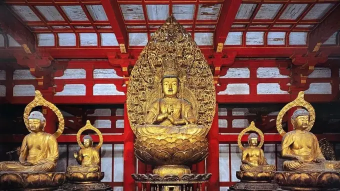 华严经变七处九会图里的毗卢遮那佛艺术形象探秘