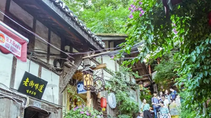 重庆 一城三世界 为何是中国内部差异最大的城市