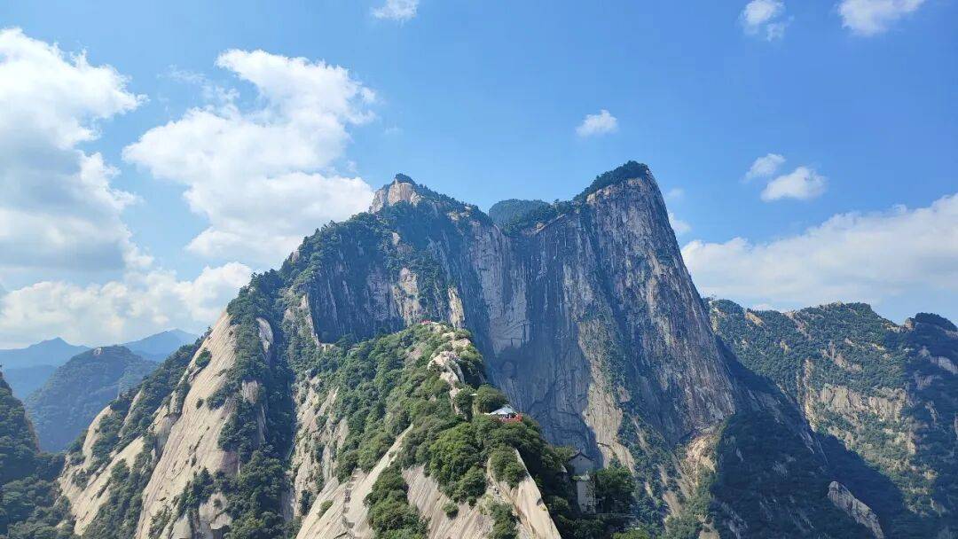 华山景区门票半价惠民政策及运营服务公告