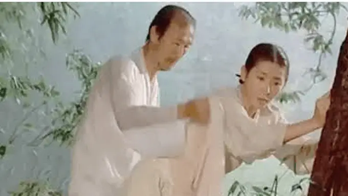 这部限制级韩片里,最让人窒息的不是越界,是夫妻俩在餐桌前的沉默