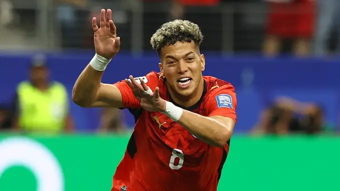 世界杯-阿舒尔破门哈尼乌龙 澳大利亚1-1埃及进加时